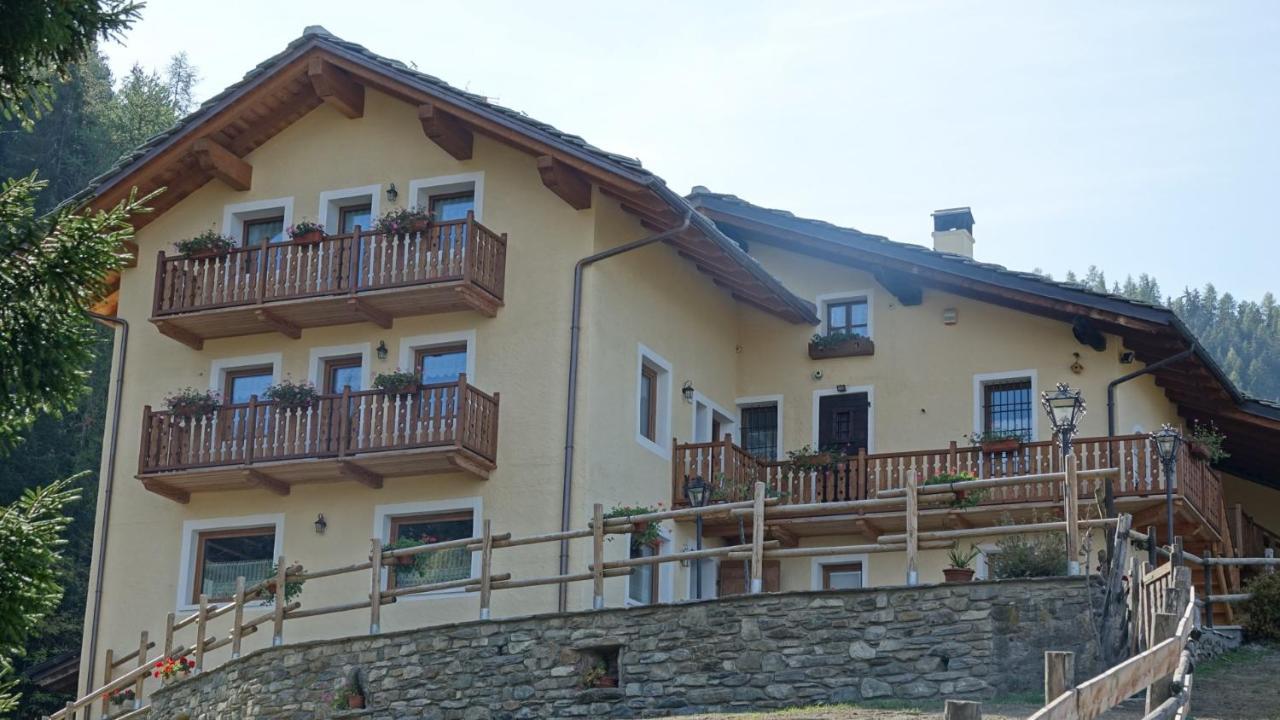 Pila Appartamenti La Taverna Peroulaz Charvensod Esterno foto