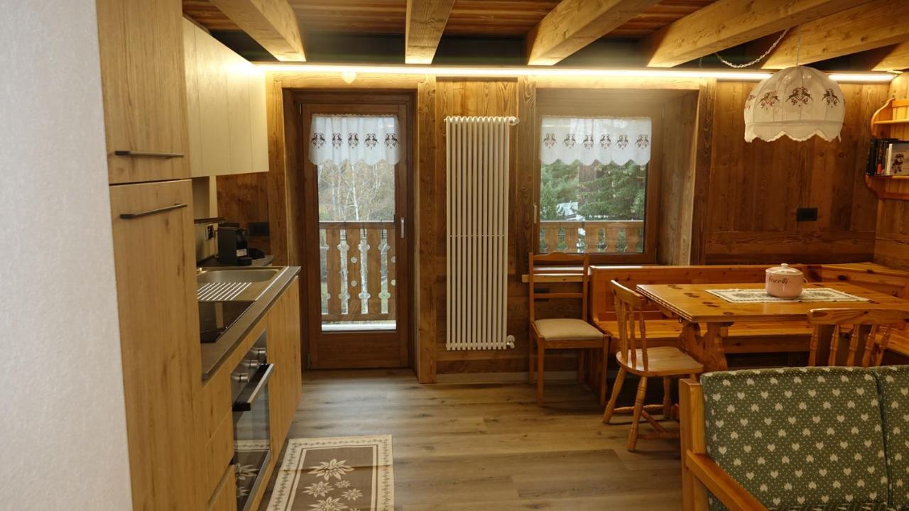 Pila Appartamenti La Taverna Peroulaz Charvensod Esterno foto